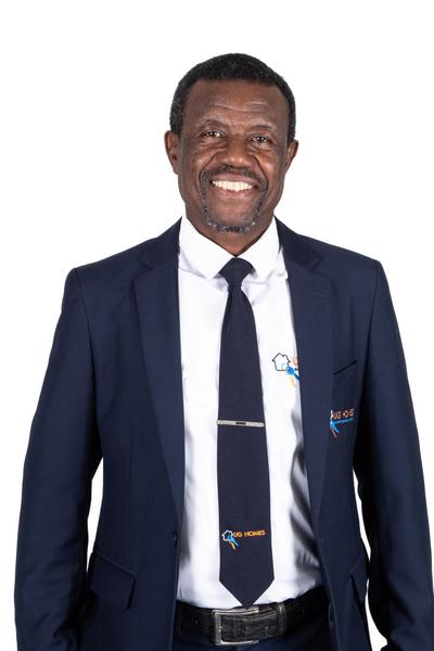 Peter Phiri, estate agent