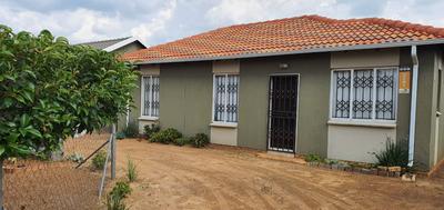 House For Sale in Savanna City, Walkerville