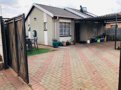 House For Sale in Sky City, Alberton