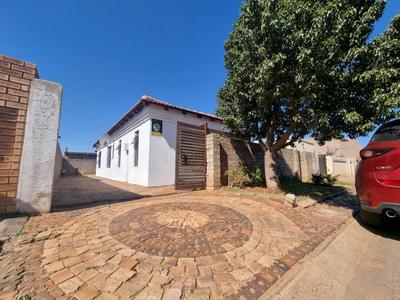 House For Sale in Glen Ridge, Soweto