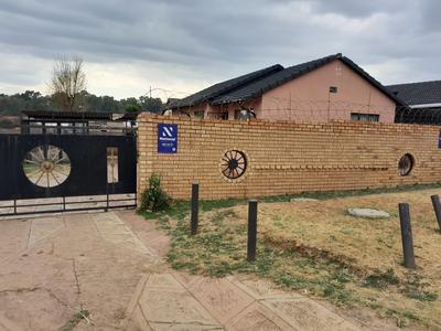 House For Sale in Meredale, Johannesburg